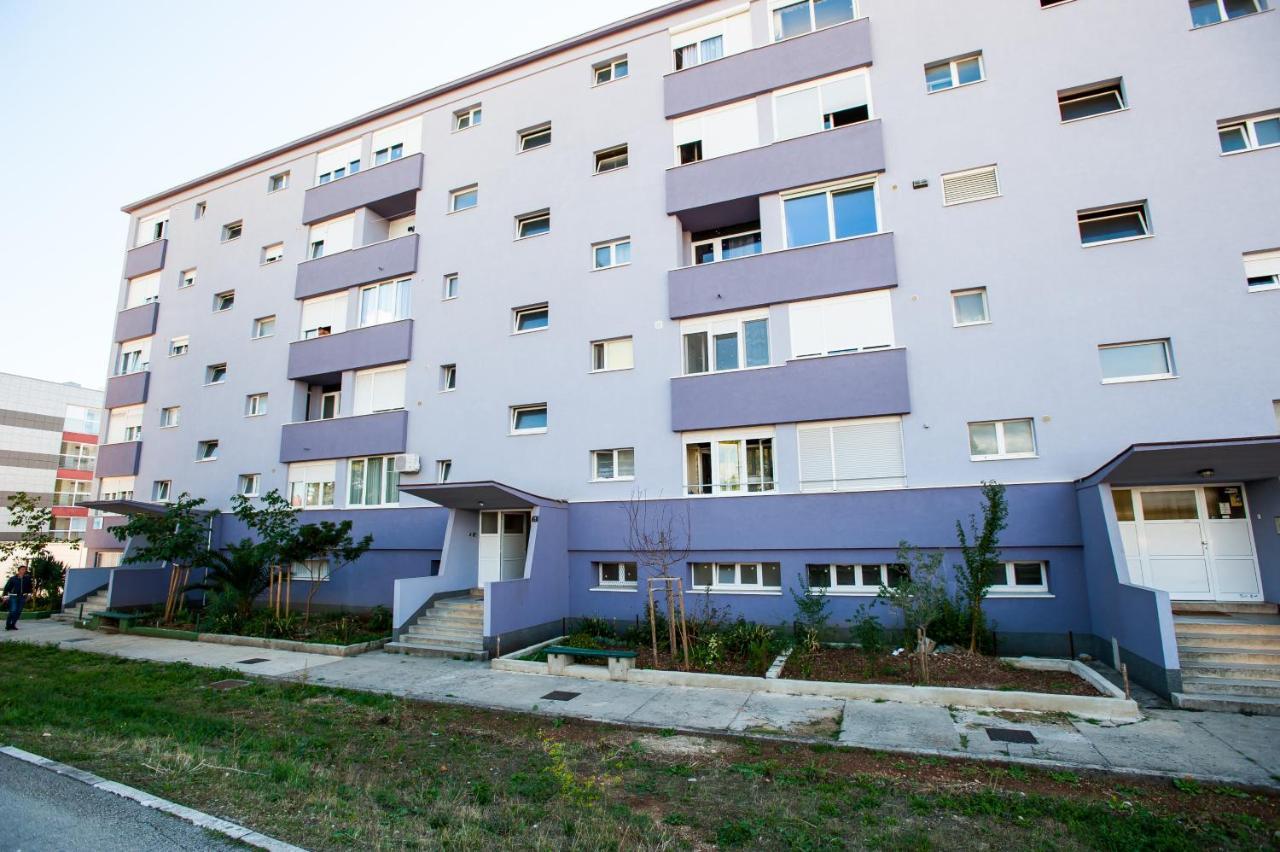 Apartment Little Violet - Balcony & Free Parking Zára Kültér fotó